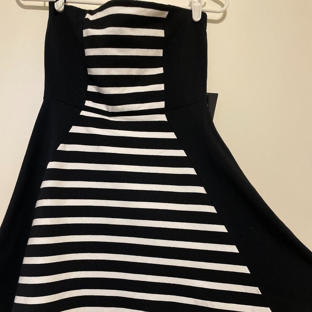 Express strapless black and white striped dress in Small